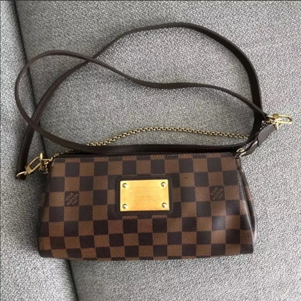 Louis Vuitton Eva Clutch